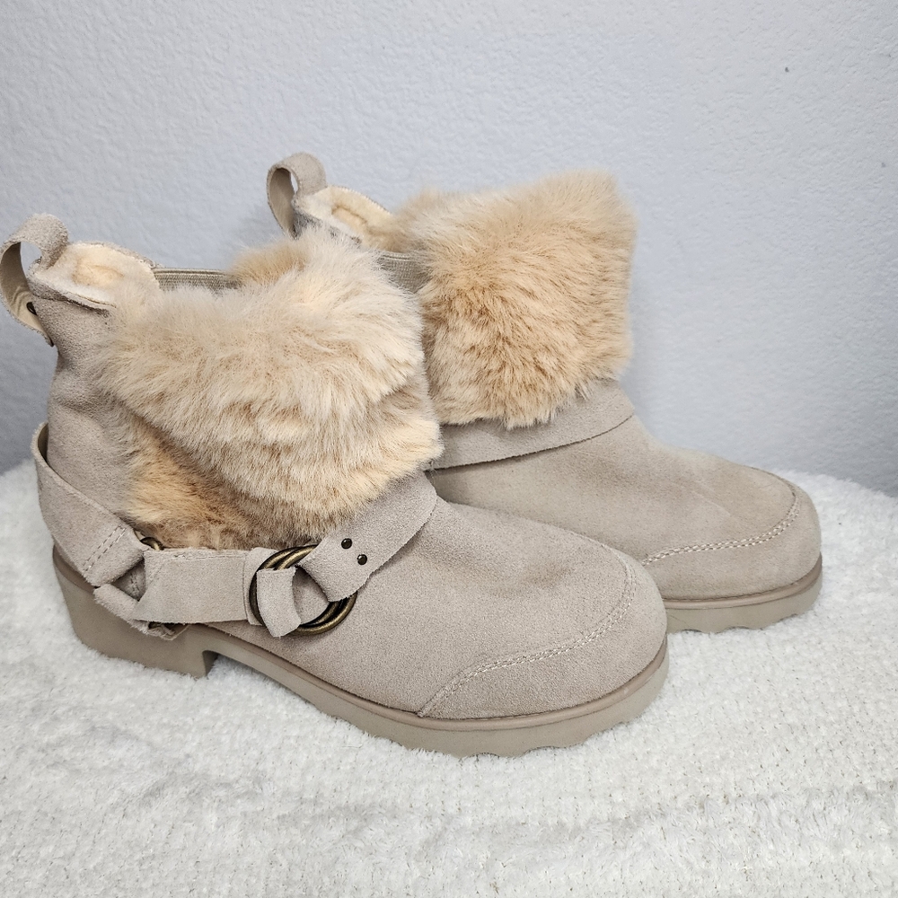 BearPaw "Rozy" Suede Faux-Fur Oat-Color Moto Boots Size 7US NWOT